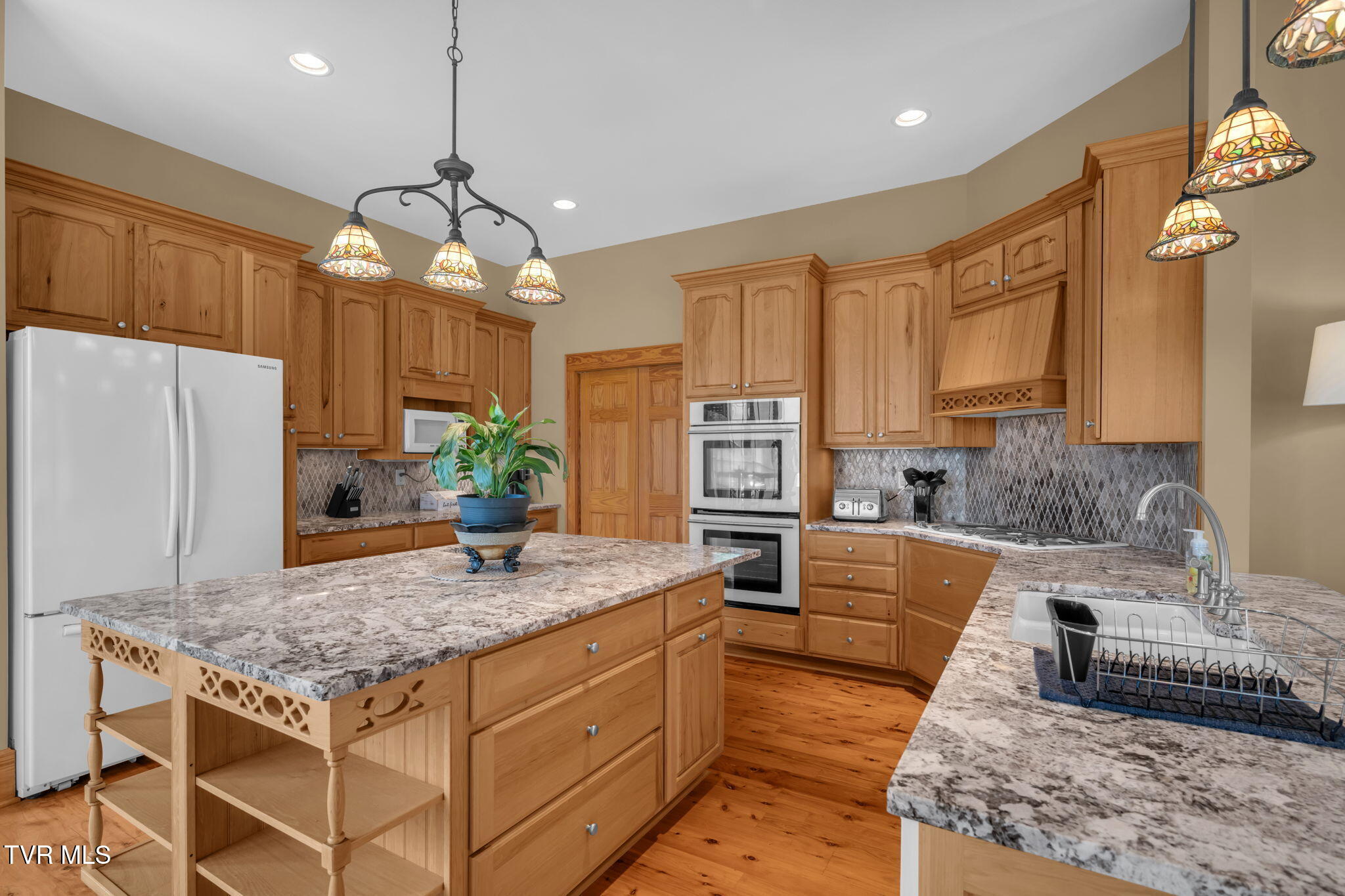 1869 Dry Hill Road Butler, TN 37640 - Photo 7 of 38 24-web-or-mls-_EXT7274