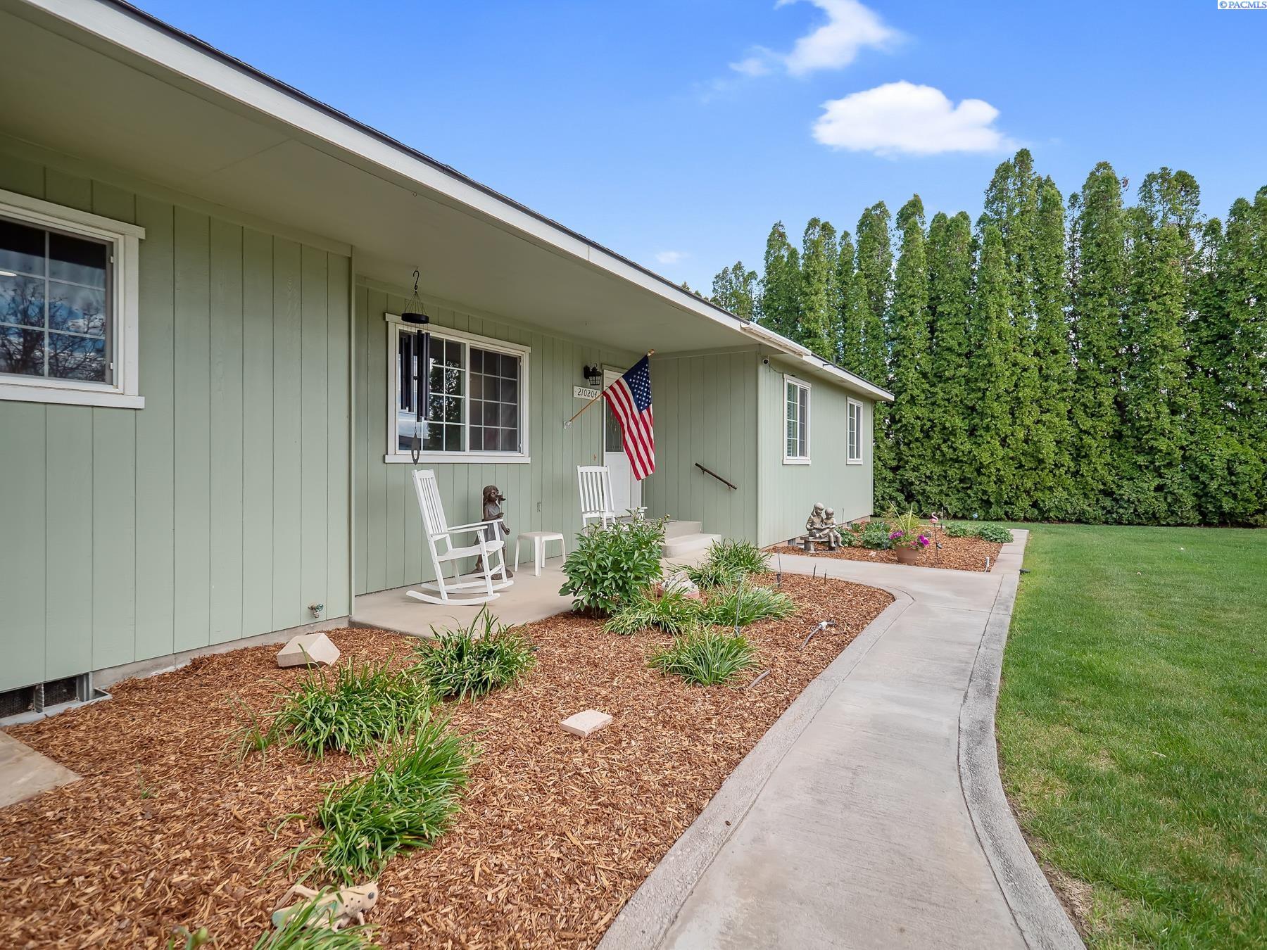 210204 East Cochran Road Kennewick, WA 99337 - Photo 7 of 48 Gallery Image 7