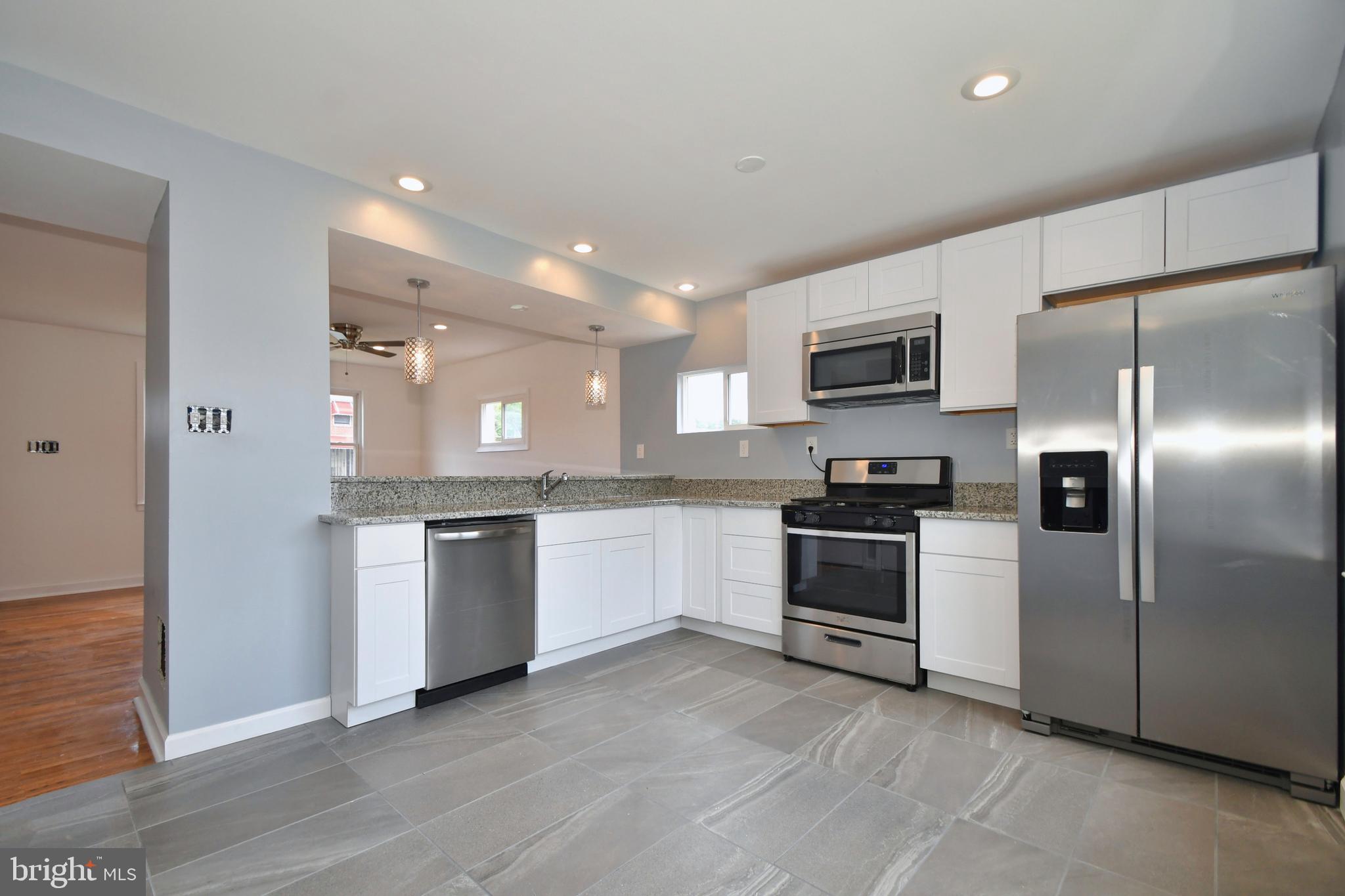 1624 Riverwood Road Baltimore, MD 21221 - Photo 11 of 40