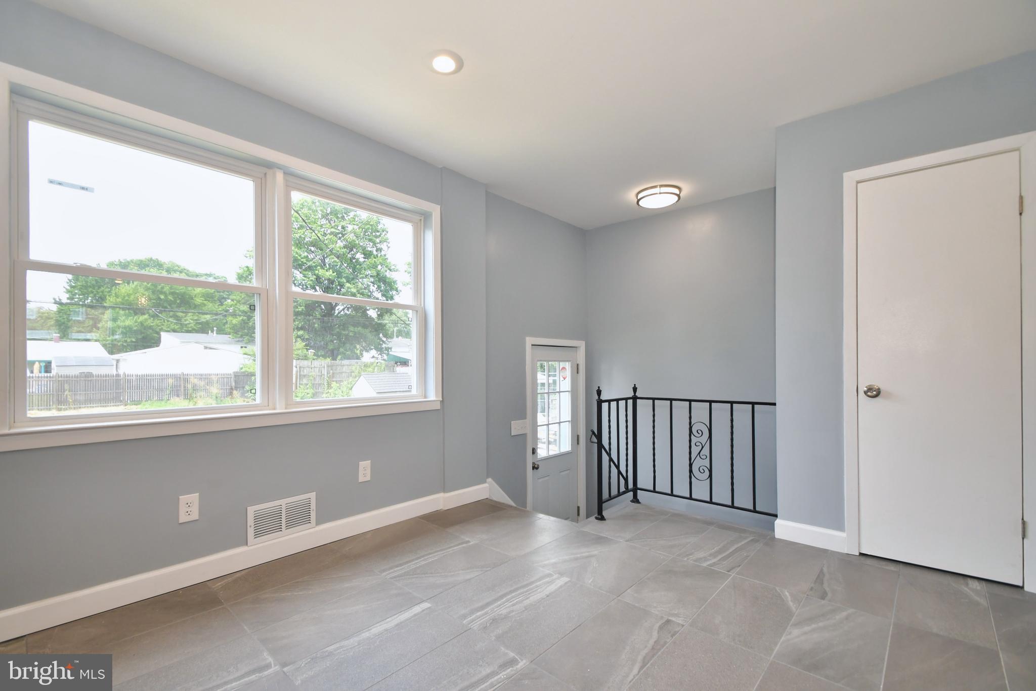 1624 Riverwood Road Baltimore, MD 21221 - Photo 15 of 40