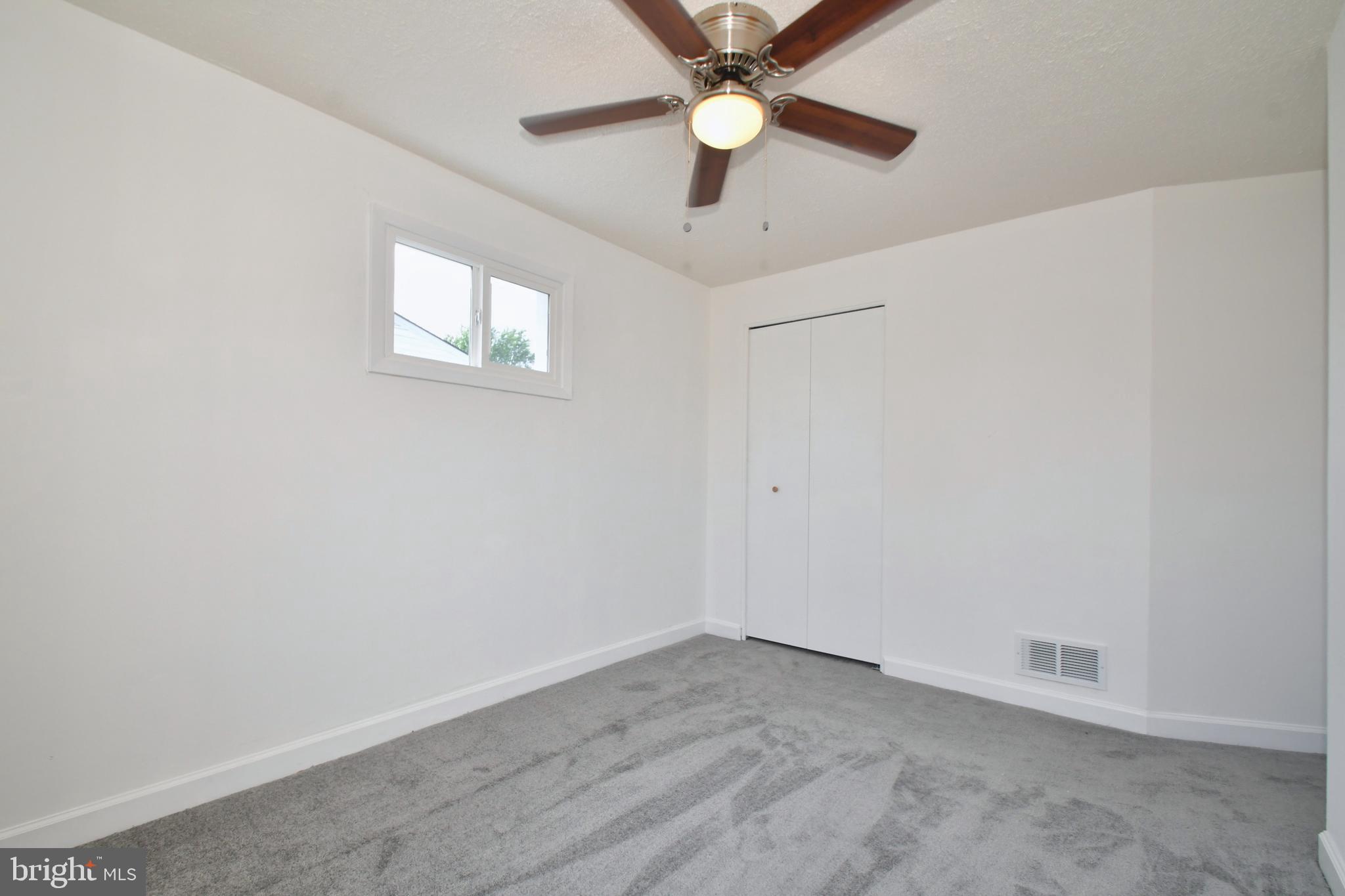 1624 Riverwood Road Baltimore, MD 21221 - Photo 19 of 40