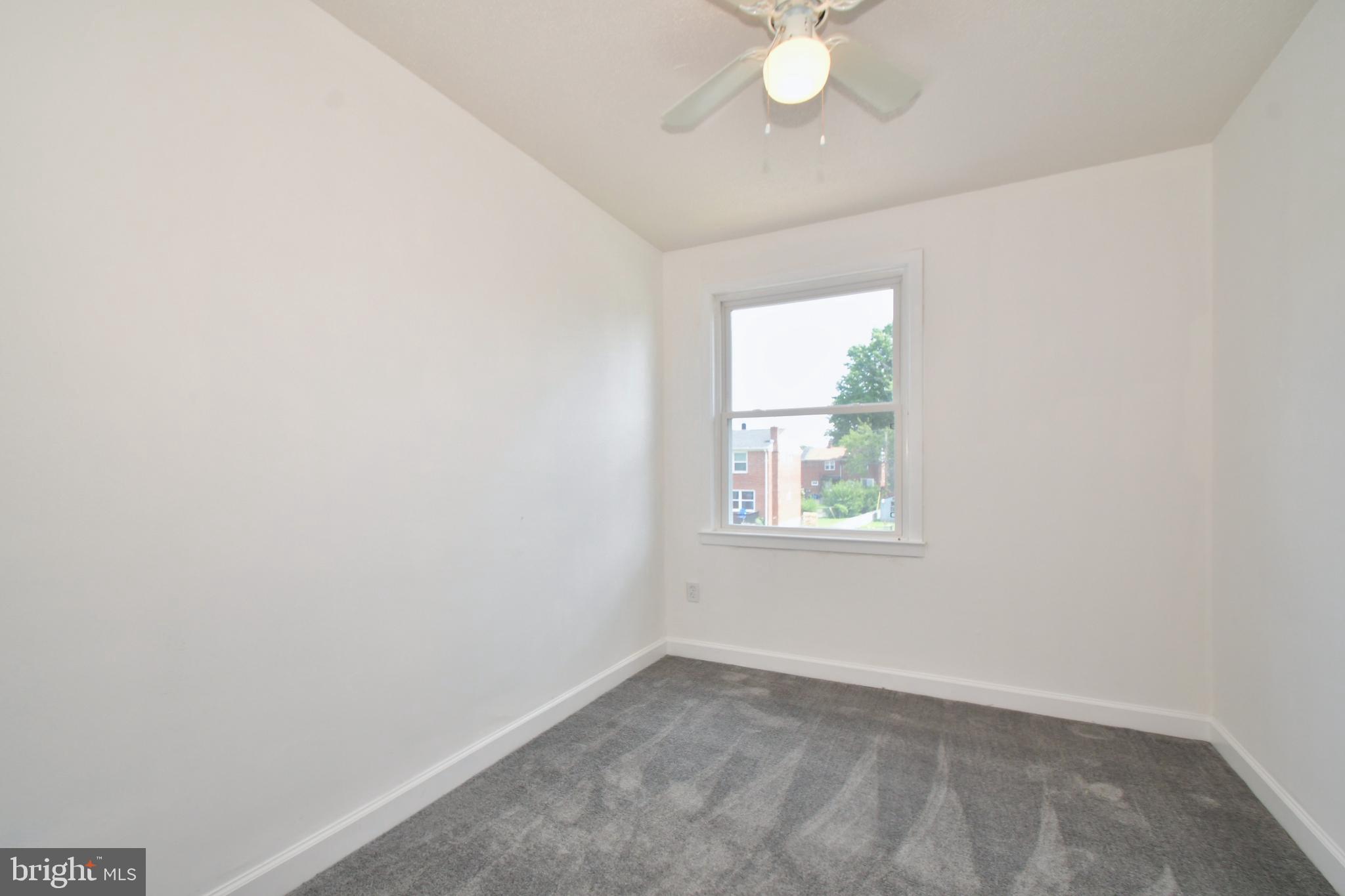 1624 Riverwood Road Baltimore, MD 21221 - Photo 21 of 40