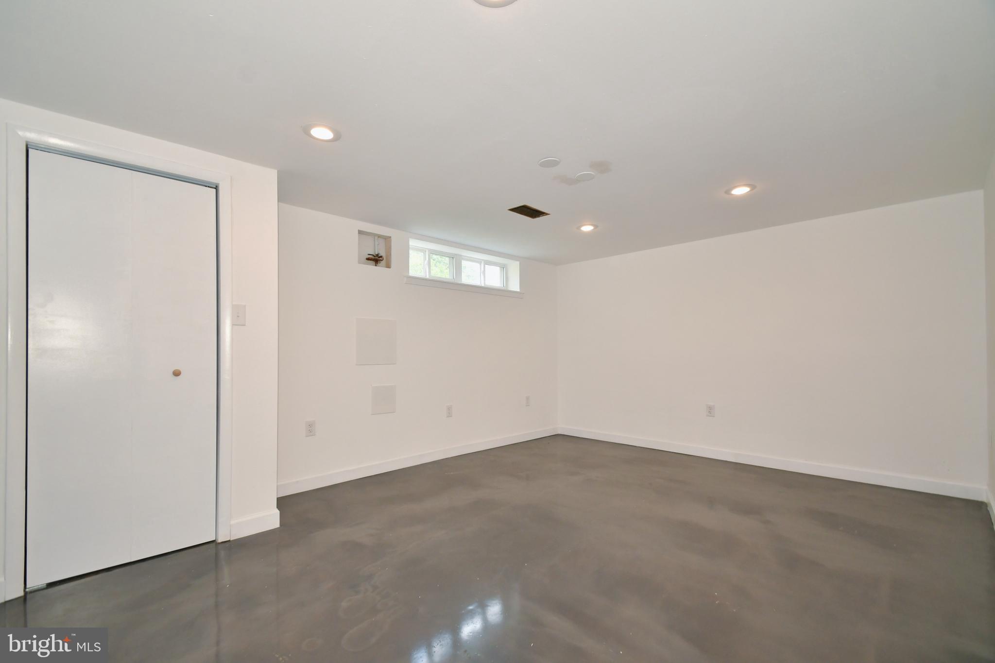 1624 Riverwood Road Baltimore, MD 21221 - Photo 30 of 40