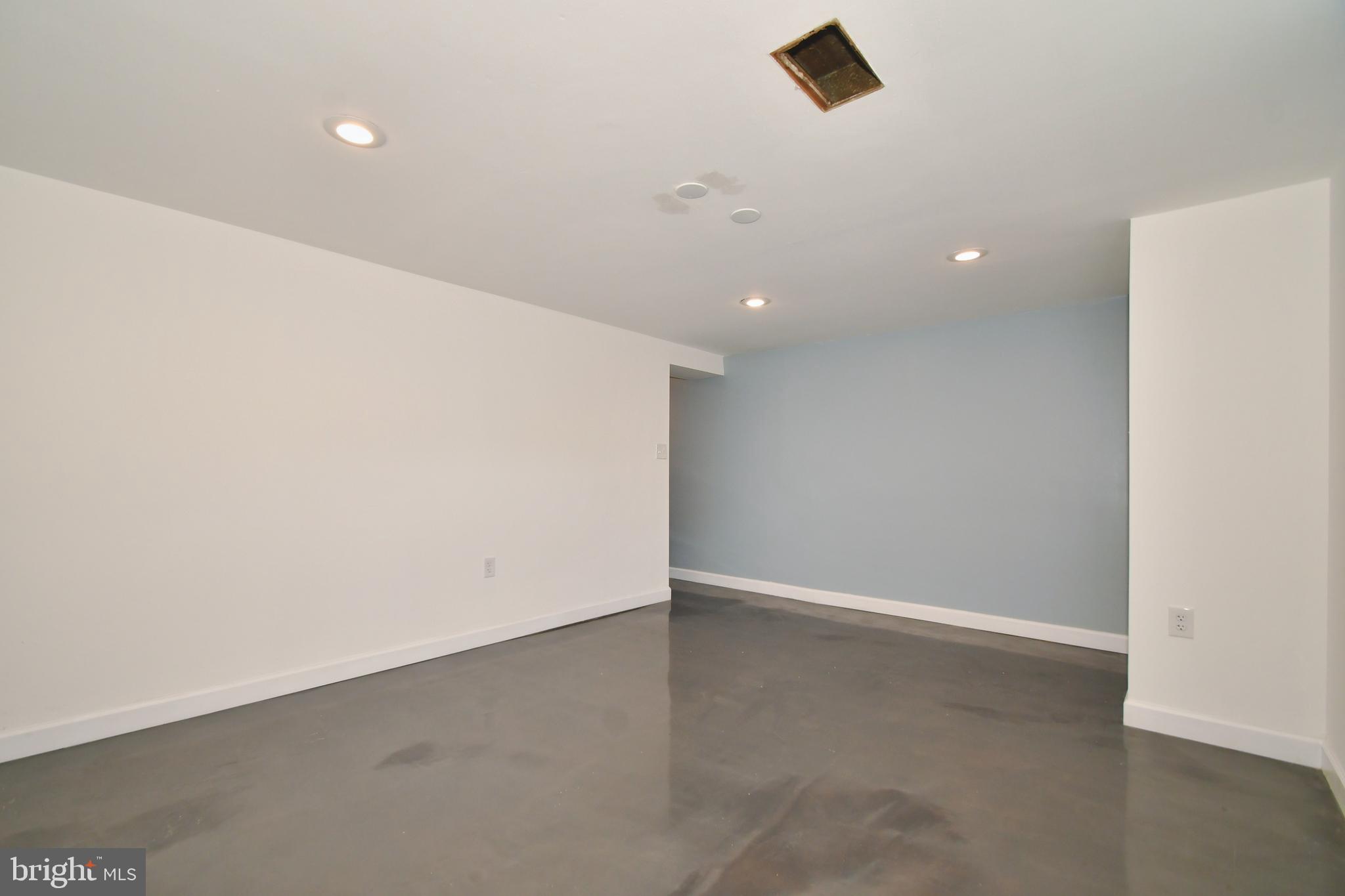 1624 Riverwood Road Baltimore, MD 21221 - Photo 32 of 40