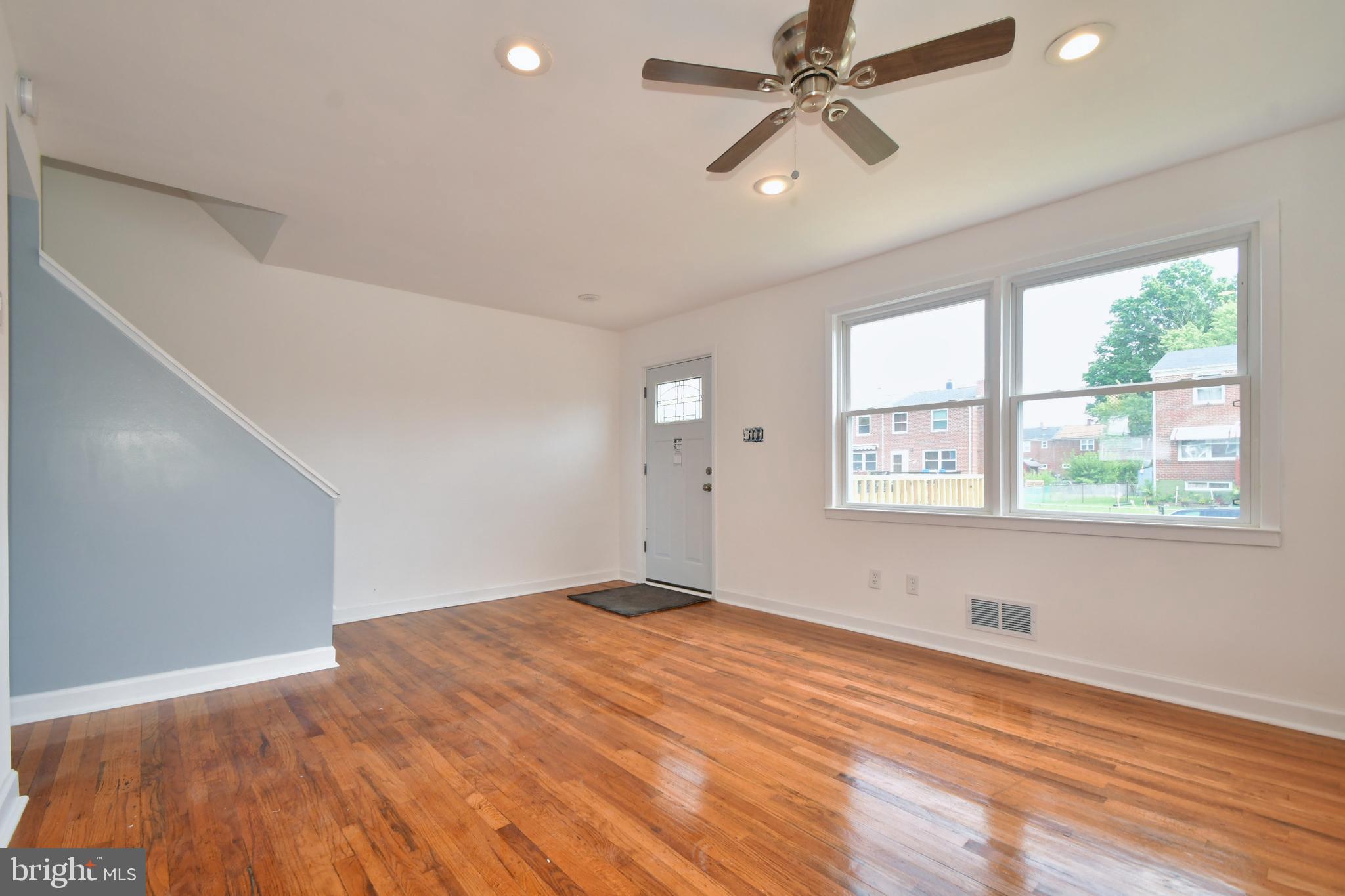 1624 Riverwood Road Baltimore, MD 21221 - Photo 10 of 40