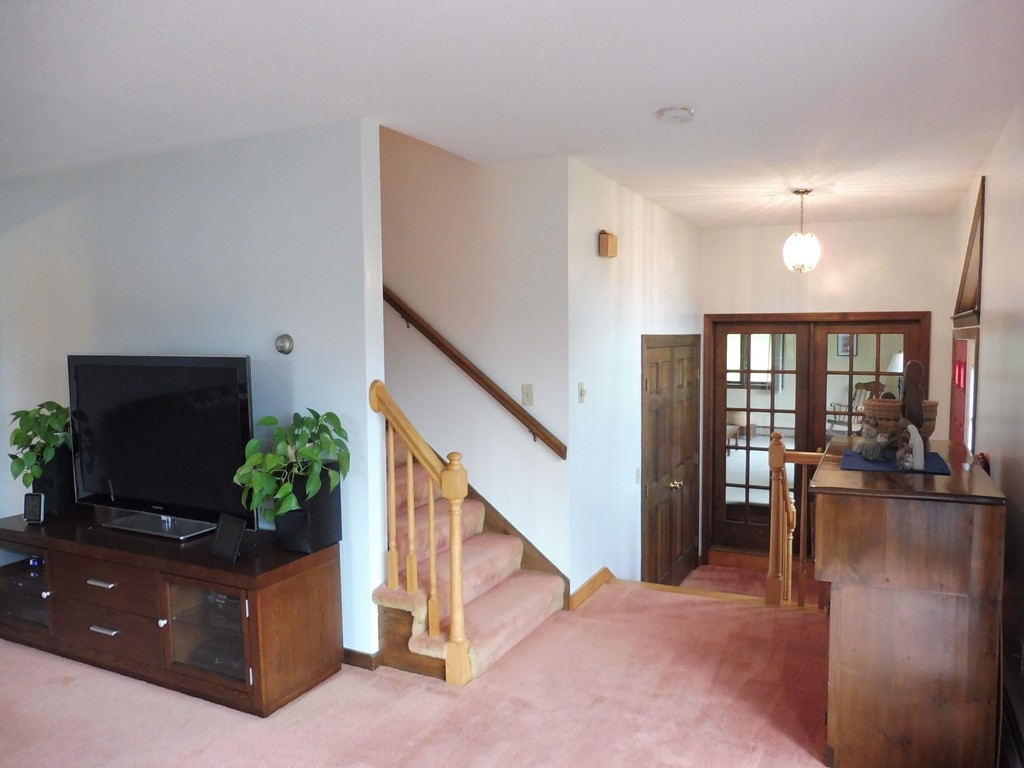 222 Ashby Road Ashburnham, MA 01430 - Photo 5 of 28