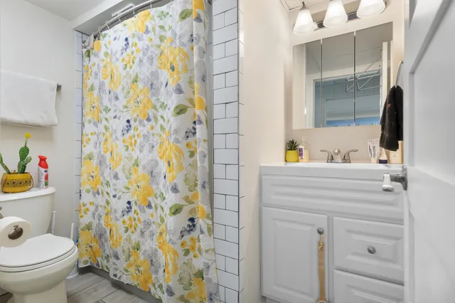 $599,000 | 104 East Clarence Street, Unit 106, Milwaukee, WI 53207