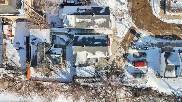 $599,000 | 104 East Clarence Street, Unit 106, Milwaukee, WI 53207