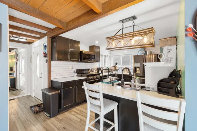 $599,000 | 104 East Clarence Street, Unit 106, Milwaukee, WI 53207