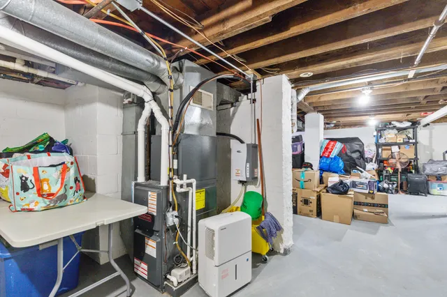 $599,000 | 104 East Clarence Street, Unit 106, Milwaukee, WI 53207