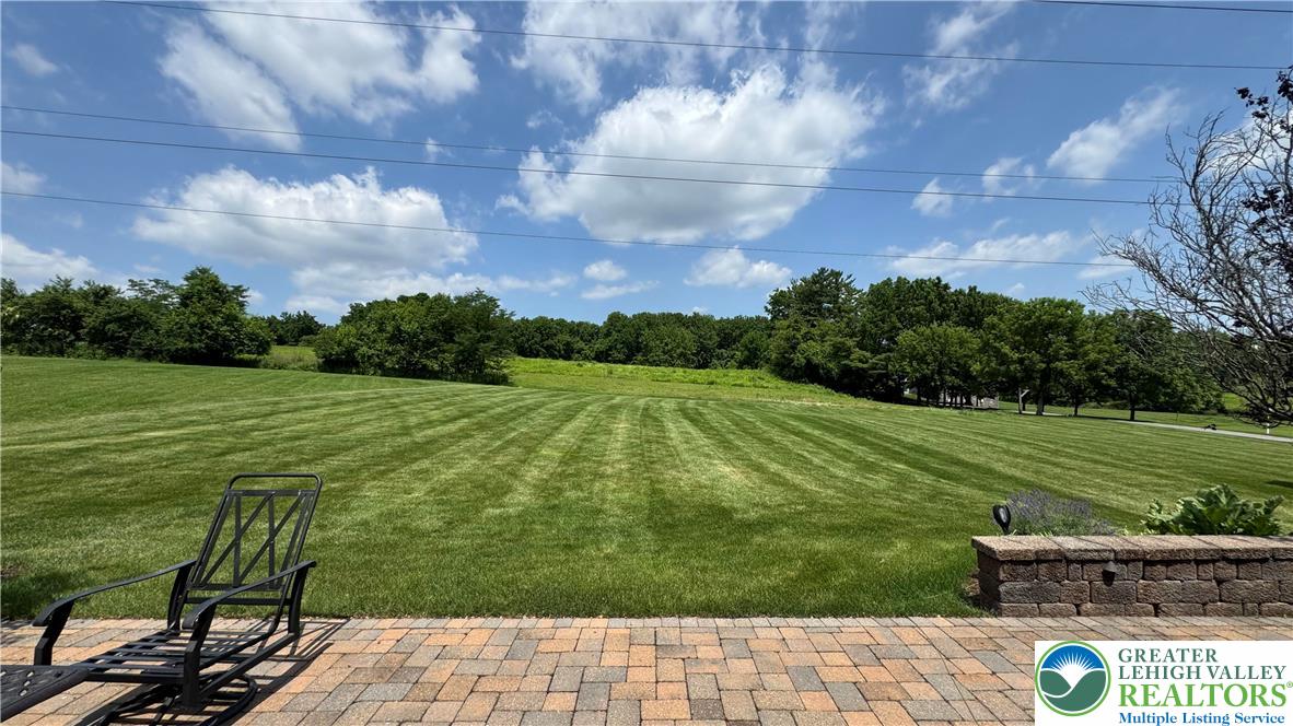 135 Clover Hollow Road Easton, PA 18045 - Photo 14 of 66