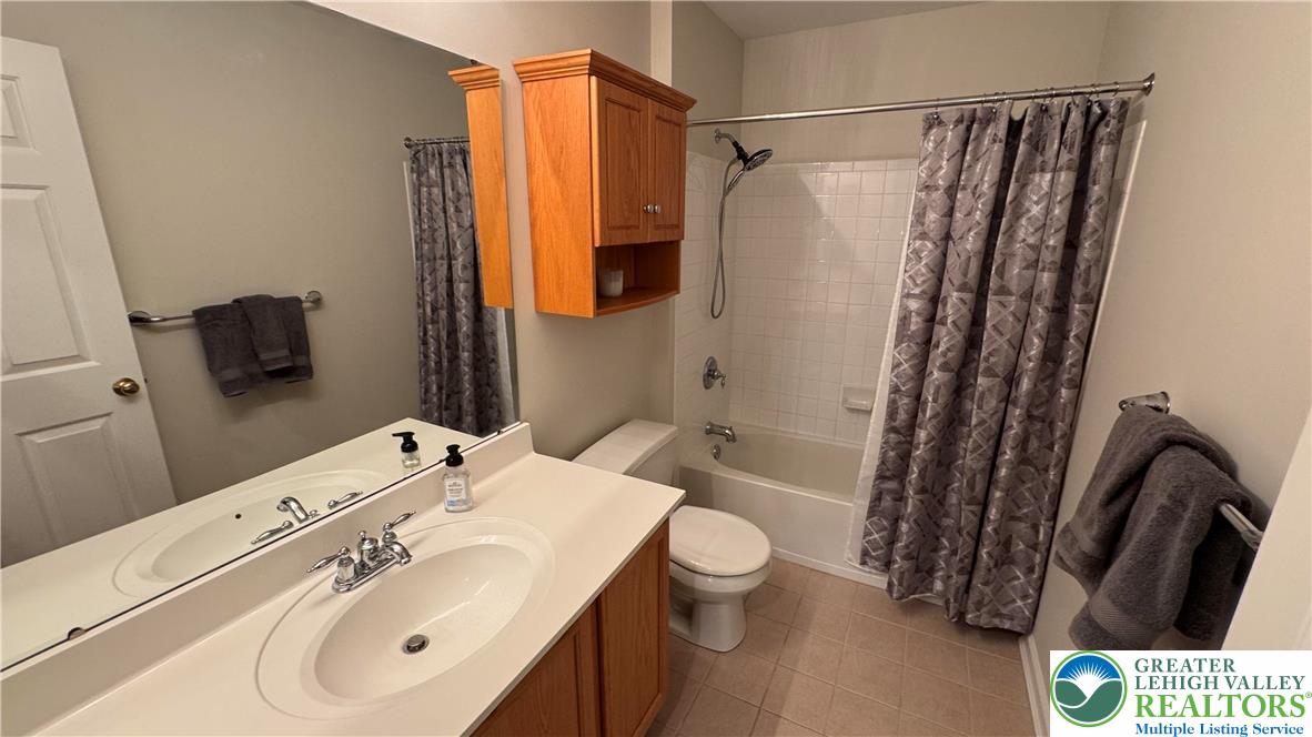 135 Clover Hollow Road Easton, PA 18045 - Photo 22 of 66