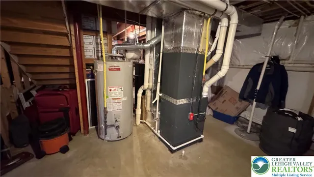 $639,000 | 135 Clover Hollow Road, Easton, PA 18045