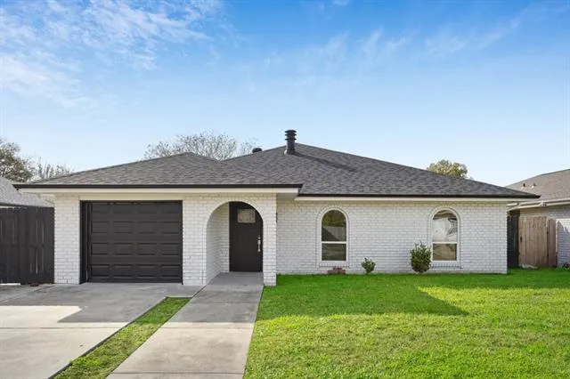 $2,000 | 421 Pellerin Drive, Kenner, LA 70065