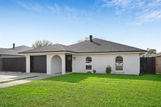 $2,000 | 421 Pellerin Drive, Kenner, LA 70065