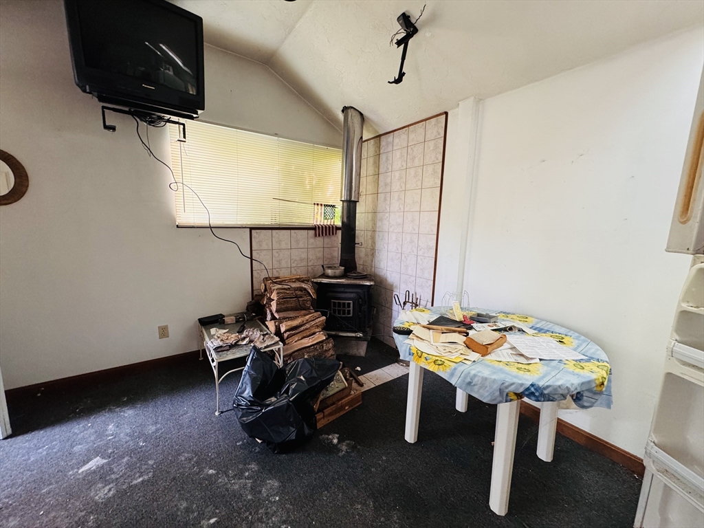 113 Swifts Beach Road Wareham, MA 02571 - Photo 4 of 7