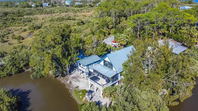 $598,500 | 16490 Indiana Avenue, Cedar Key, FL 32625