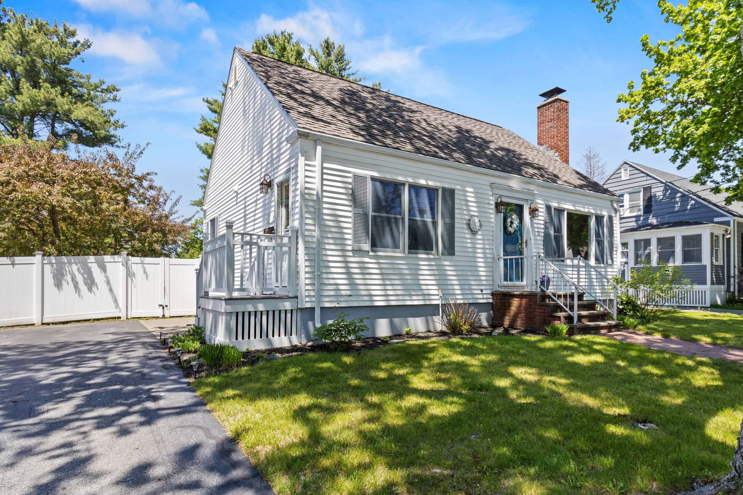 63 West Commonwealth Drive Portland, ME 04103 - Photo 2 of 46 63 W Commonwealth Drive
