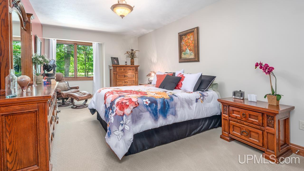7695 Tipperary Road Gladstone, MI 49837 - Photo 32 of 65 Gallery Image 32