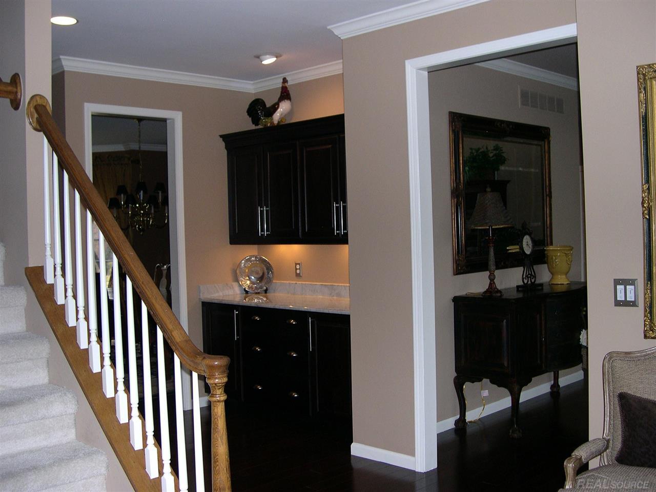 2062 Mapleridge Road Rochester Hills, MI 48309 - Photo 19 of 35
