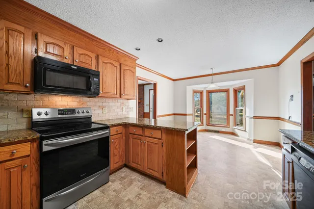 $469,900 | 3023 Tradd Drive, Harrisburg, NC 28075