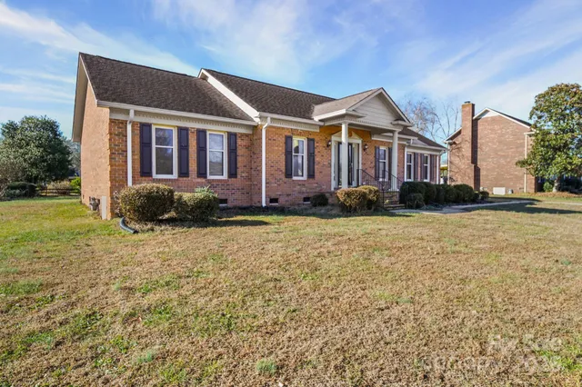 $469,900 | 3023 Tradd Drive, Harrisburg, NC 28075