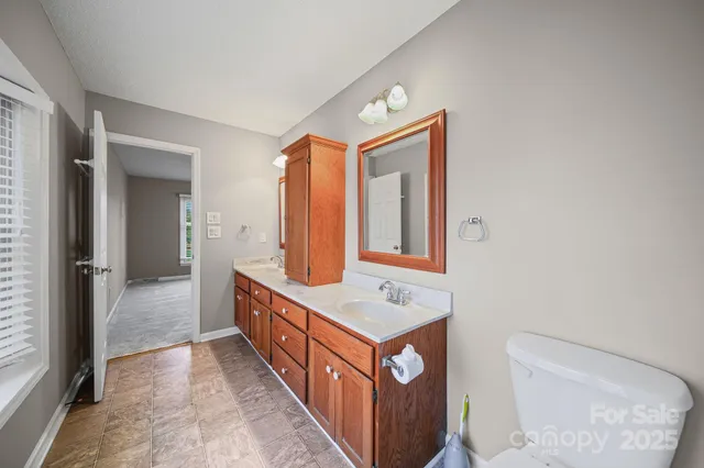 $469,900 | 3023 Tradd Drive, Harrisburg, NC 28075