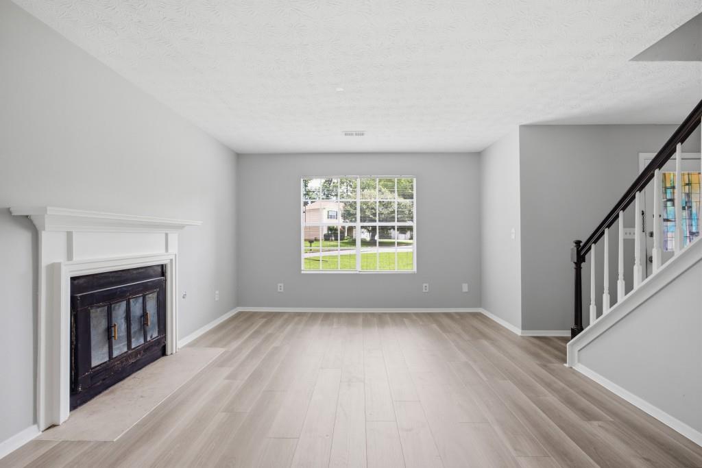 11240 Rotherick Drive Alpharetta, GA 30022 - Photo 6 of 26