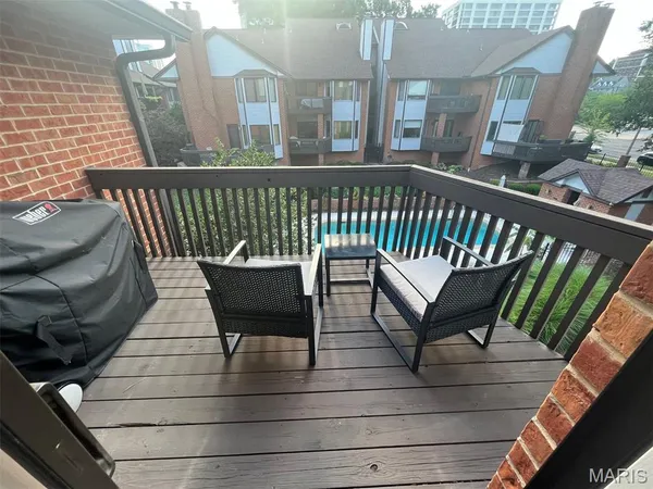 $419,000 | 4444 Lindell Boulevard, Unit 6, St. Louis, MO 63108