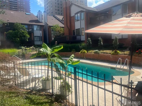 $419,000 | 4444 Lindell Boulevard, Unit 6, St. Louis, MO 63108