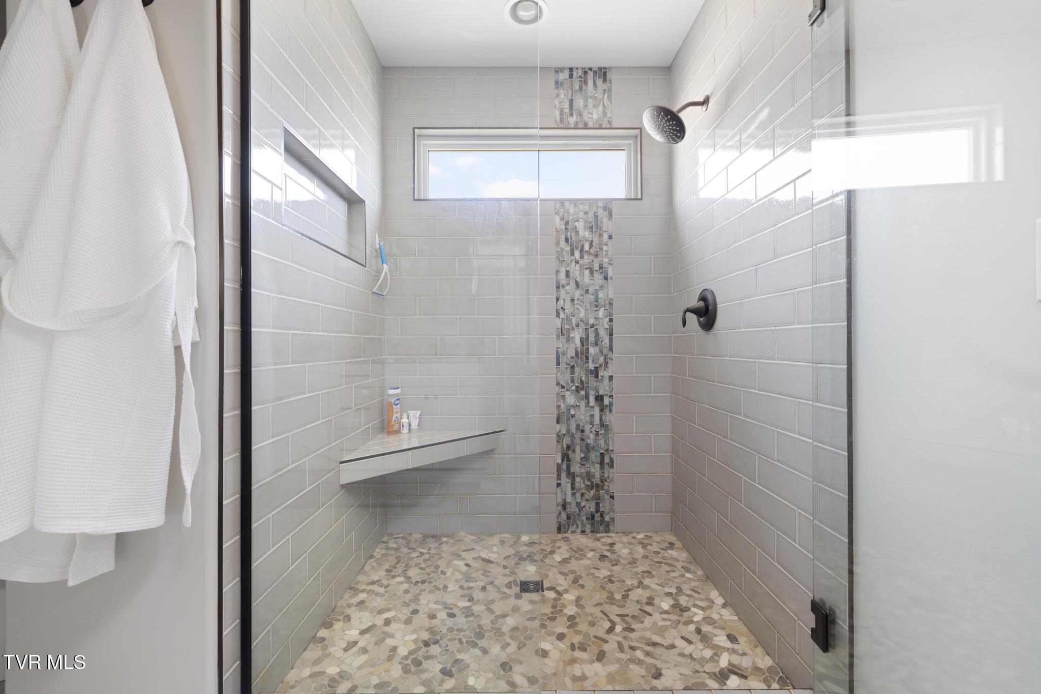 1394 Prospects Way Johnson City, TN 37615 - Photo 23 of 55 IMG_8025