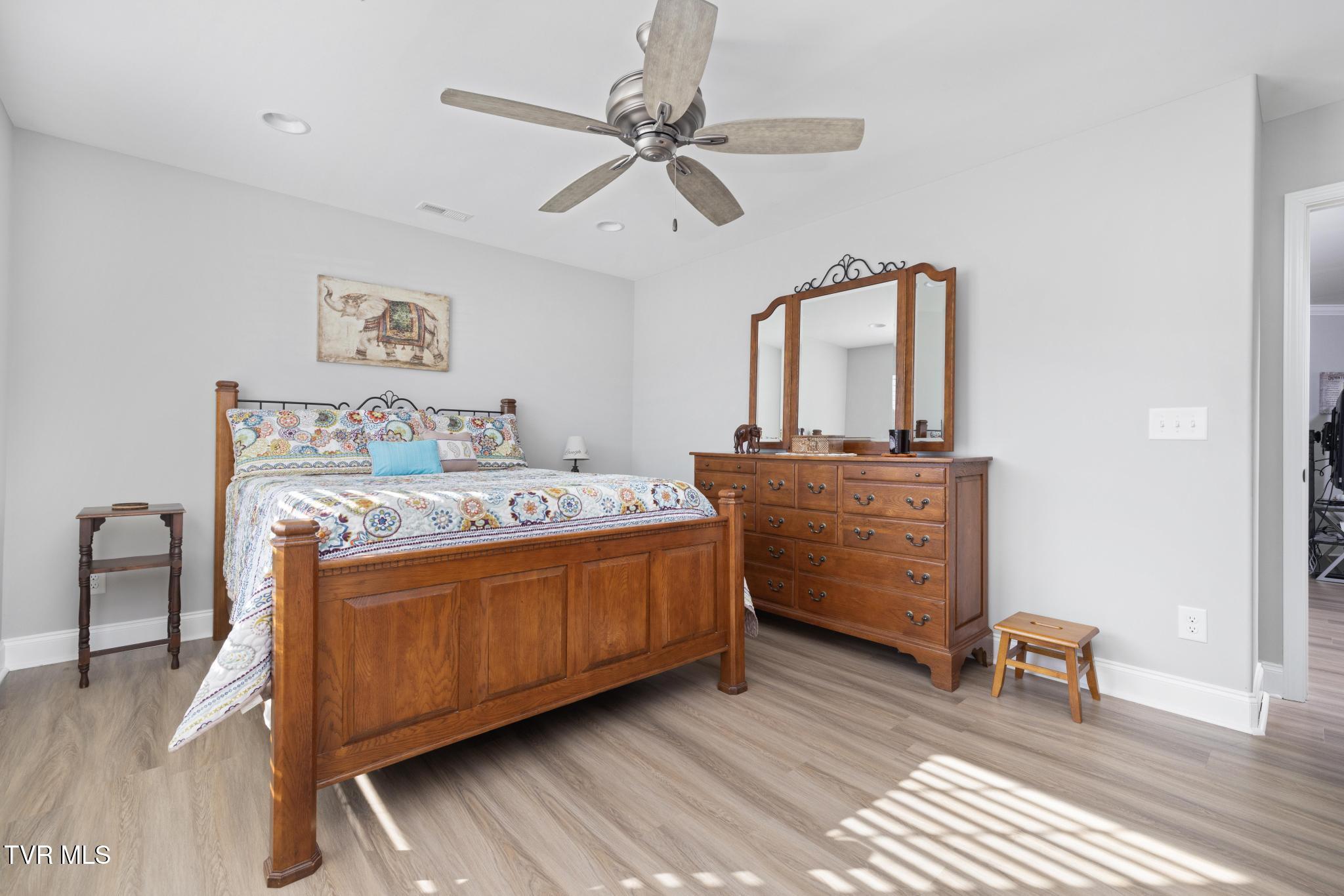 1394 Prospects Way Johnson City, TN 37615 - Photo 25 of 55 IMG_7968