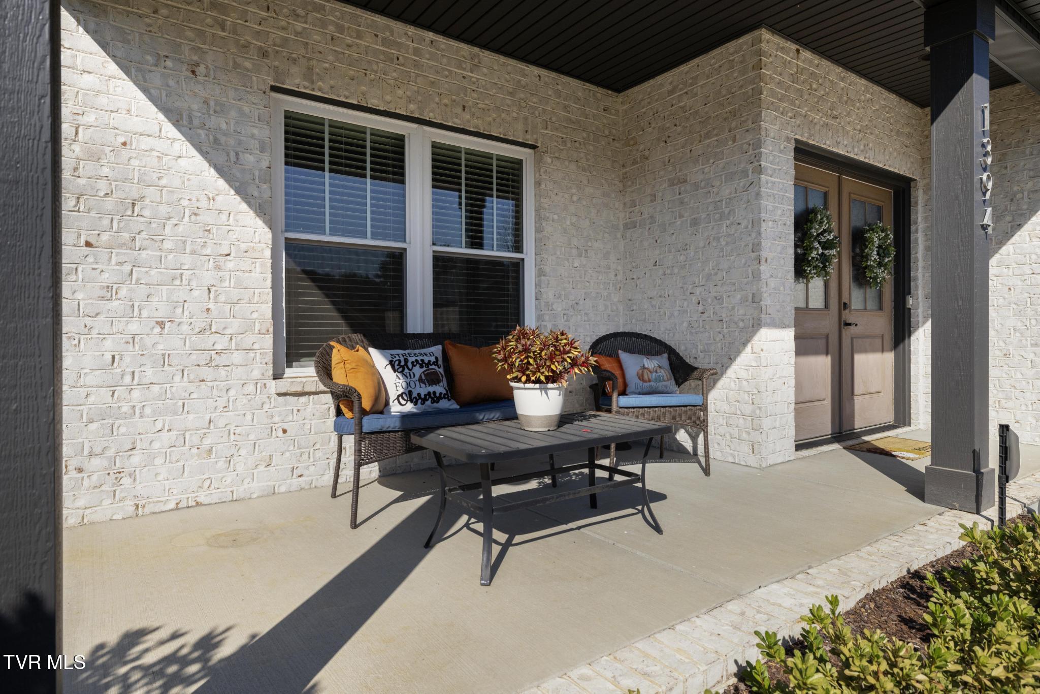 1394 Prospects Way Johnson City, TN 37615 - Photo 4 of 55 IMG_8046