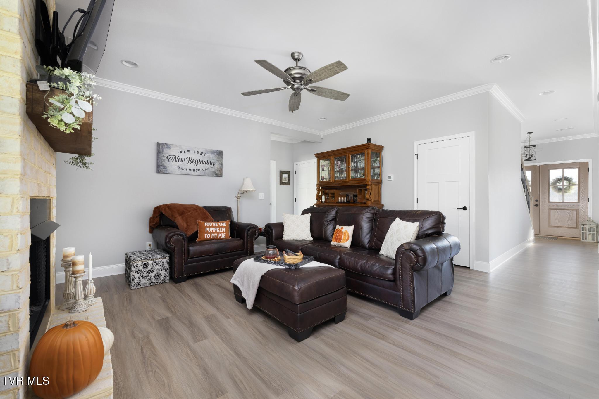 1394 Prospects Way Johnson City, TN 37615 - Photo 10 of 55 IMG_7877