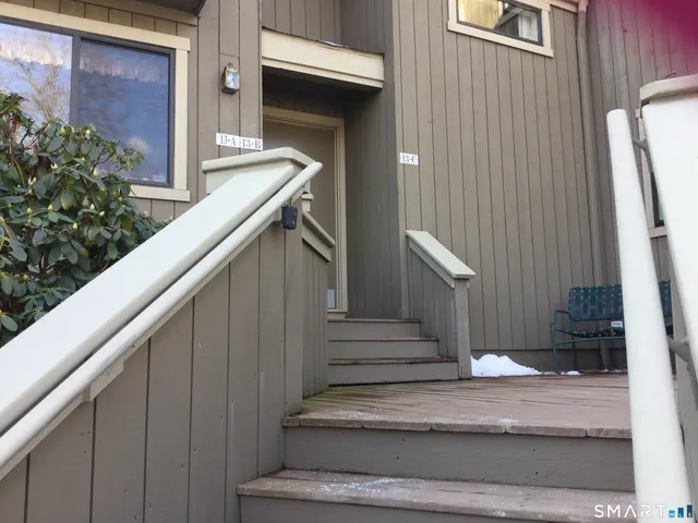 $399,000 | 13 Algonquin Lane, Unit C, Stratford, CT 06614