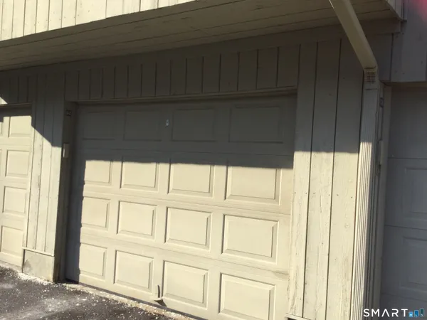 $399,000 | 13 Algonquin Lane, Unit C, Stratford, CT 06614