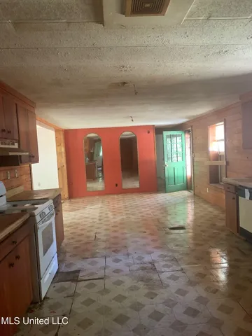 $37,500 | 1002 Poplar Springs Road, Hazlehurst, MS 39083