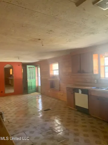 $37,500 | 1002 Poplar Springs Road, Hazlehurst, MS 39083