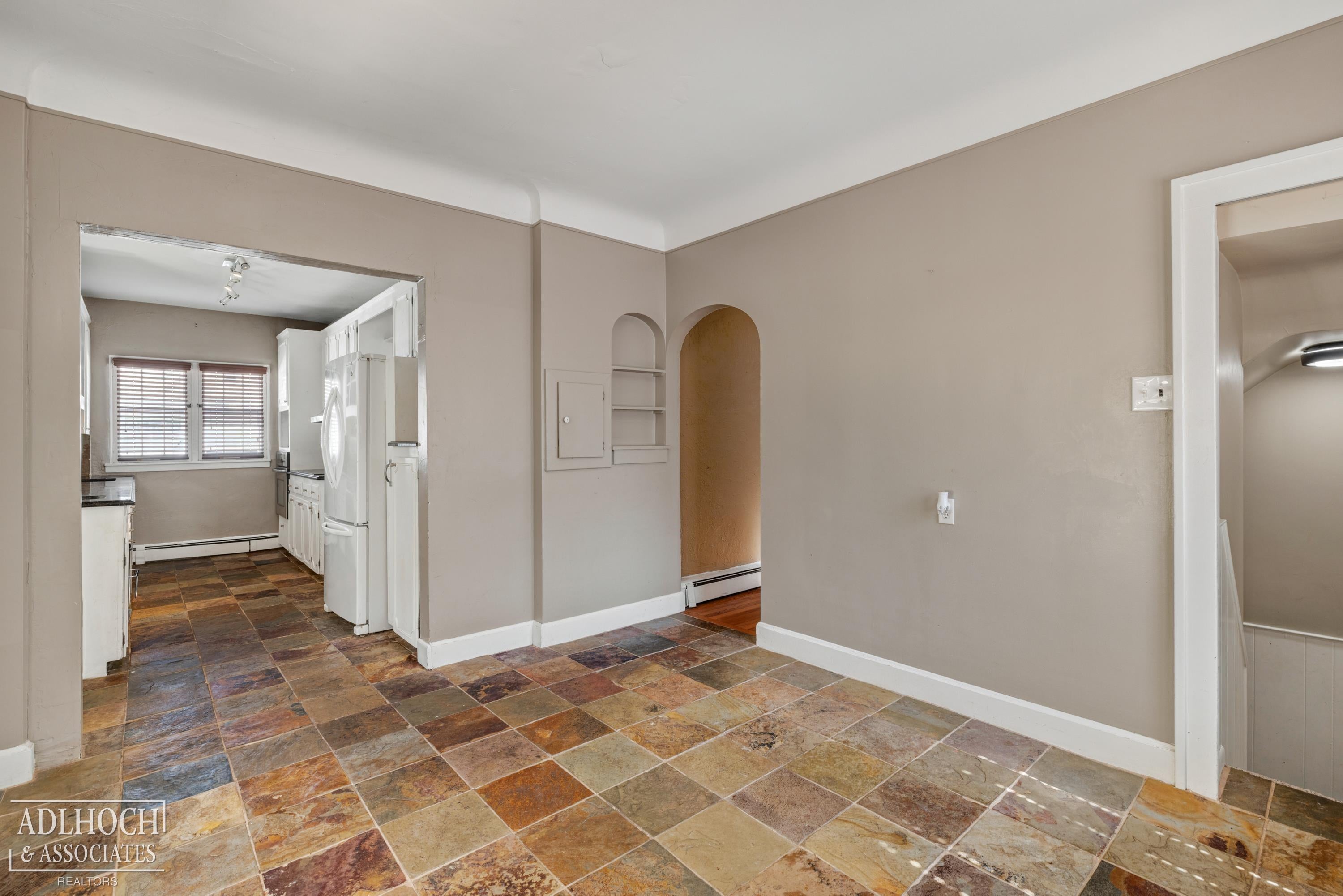 627 Washington Road Grosse Pointe, MI 48230 - Photo 16 of 51 Gallery Image 16