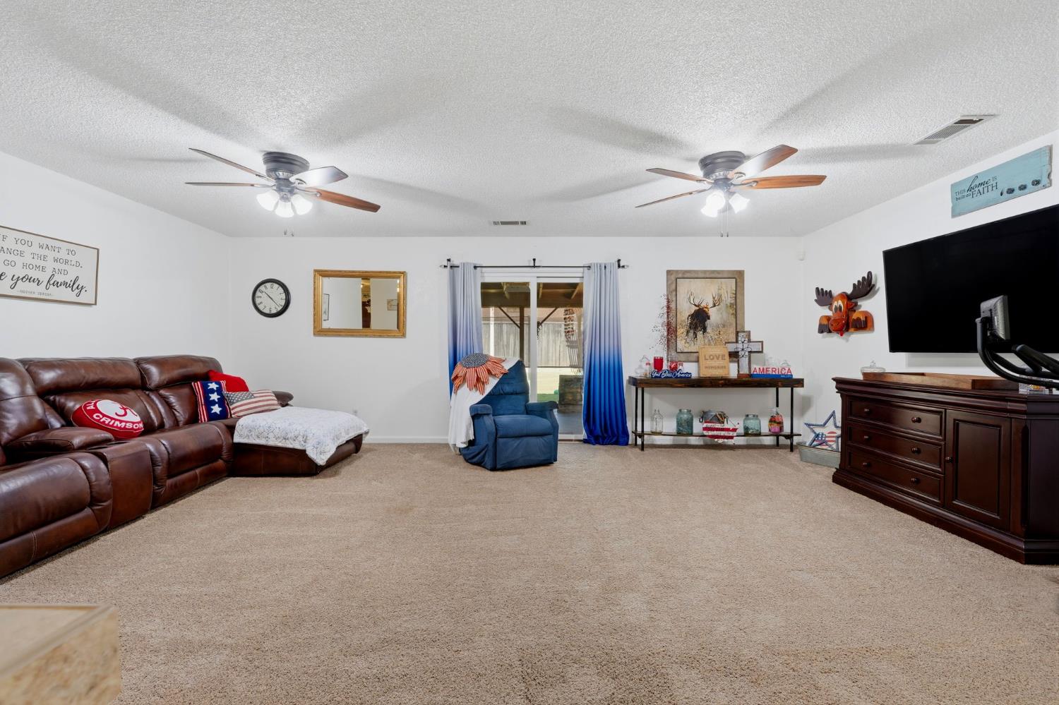 2124 Neill Way Hanford, CA 93230 - Photo 9 of 41
