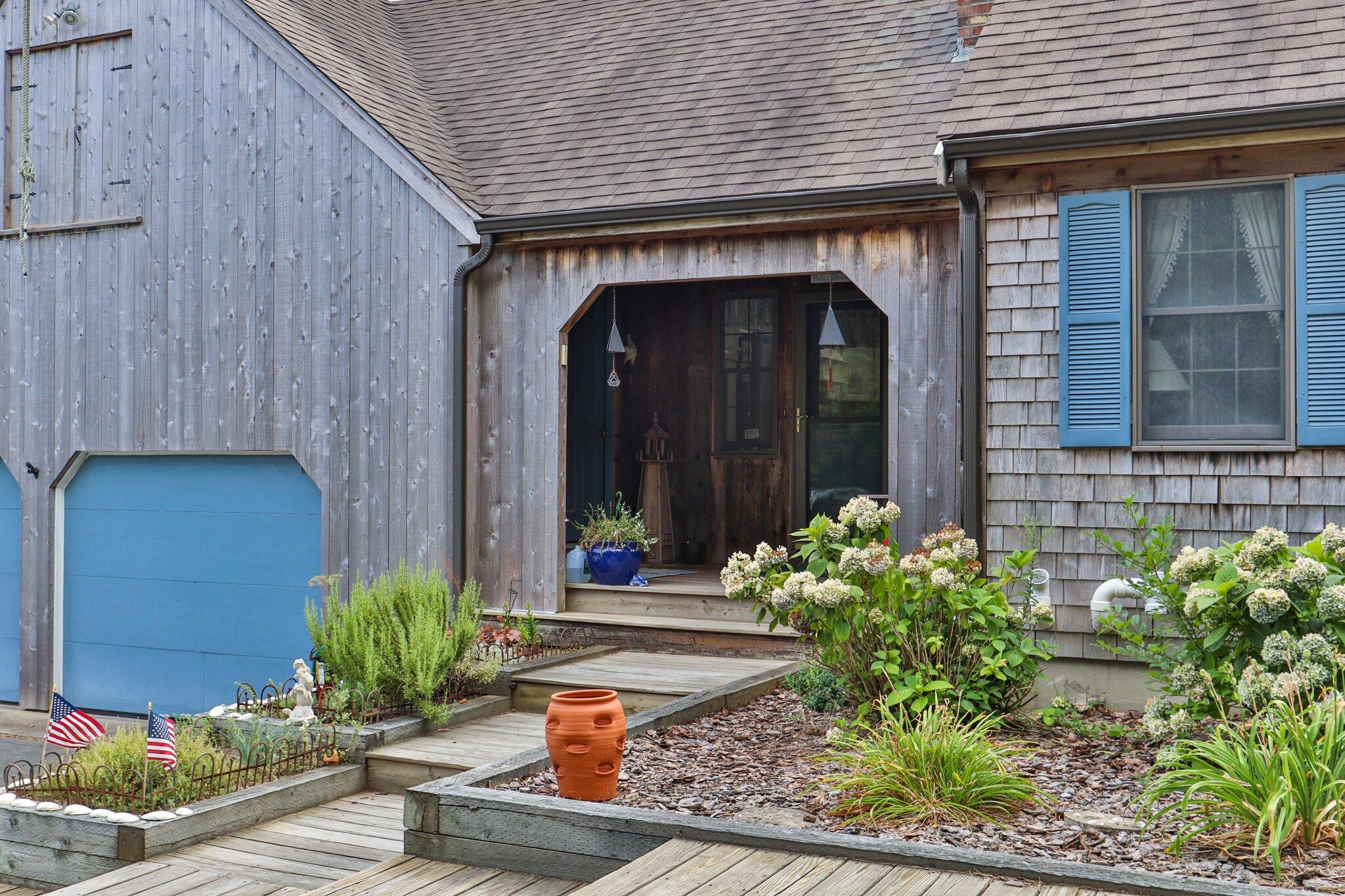 106 Castle Road Truro, MA 02666 - Photo 6 of 47 8-web-or-mls-106-castle-rd