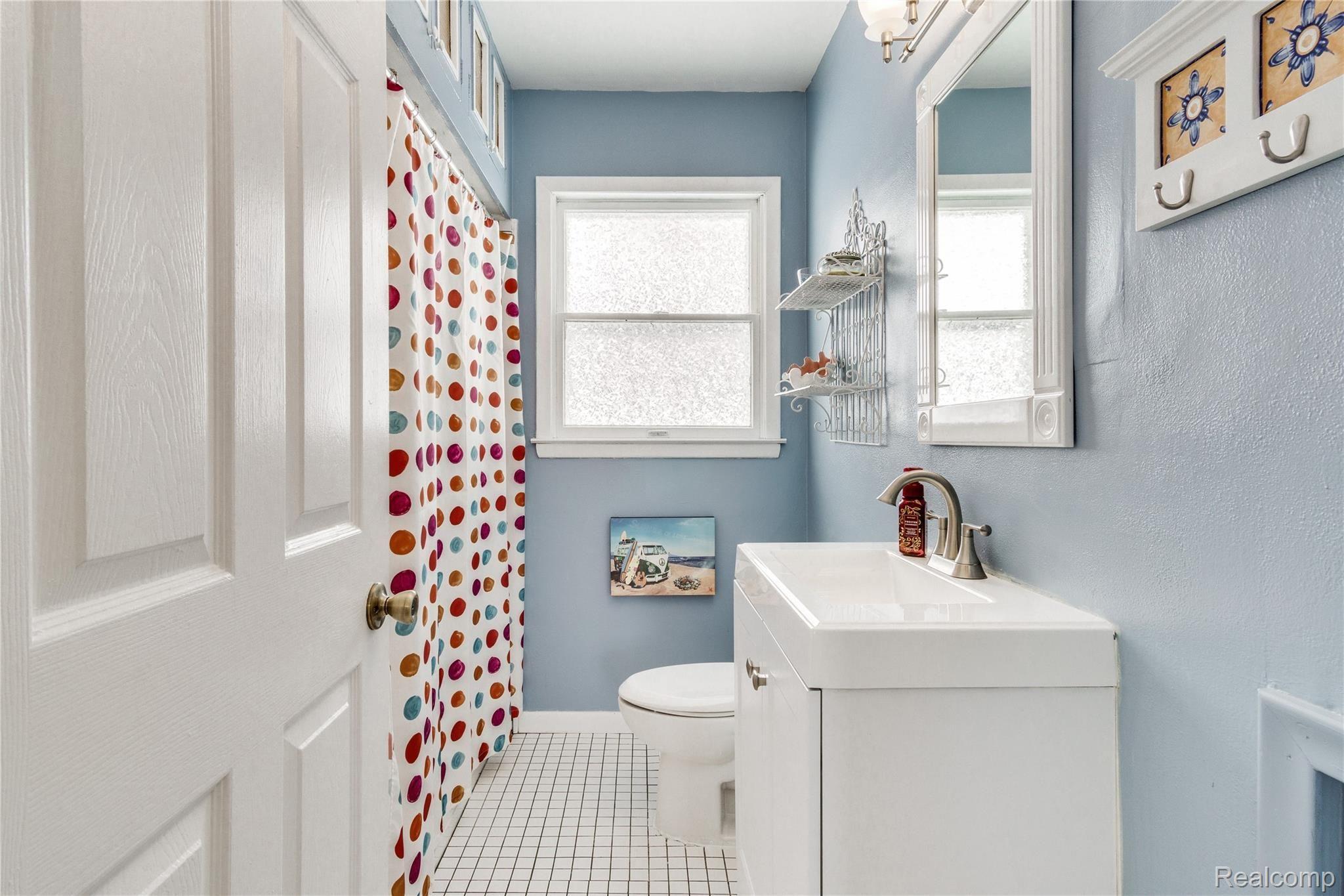 5419 Oak Grove Road Howell, MI 48855 - Photo 16 of 18 Interiors (21 of 28).jpg