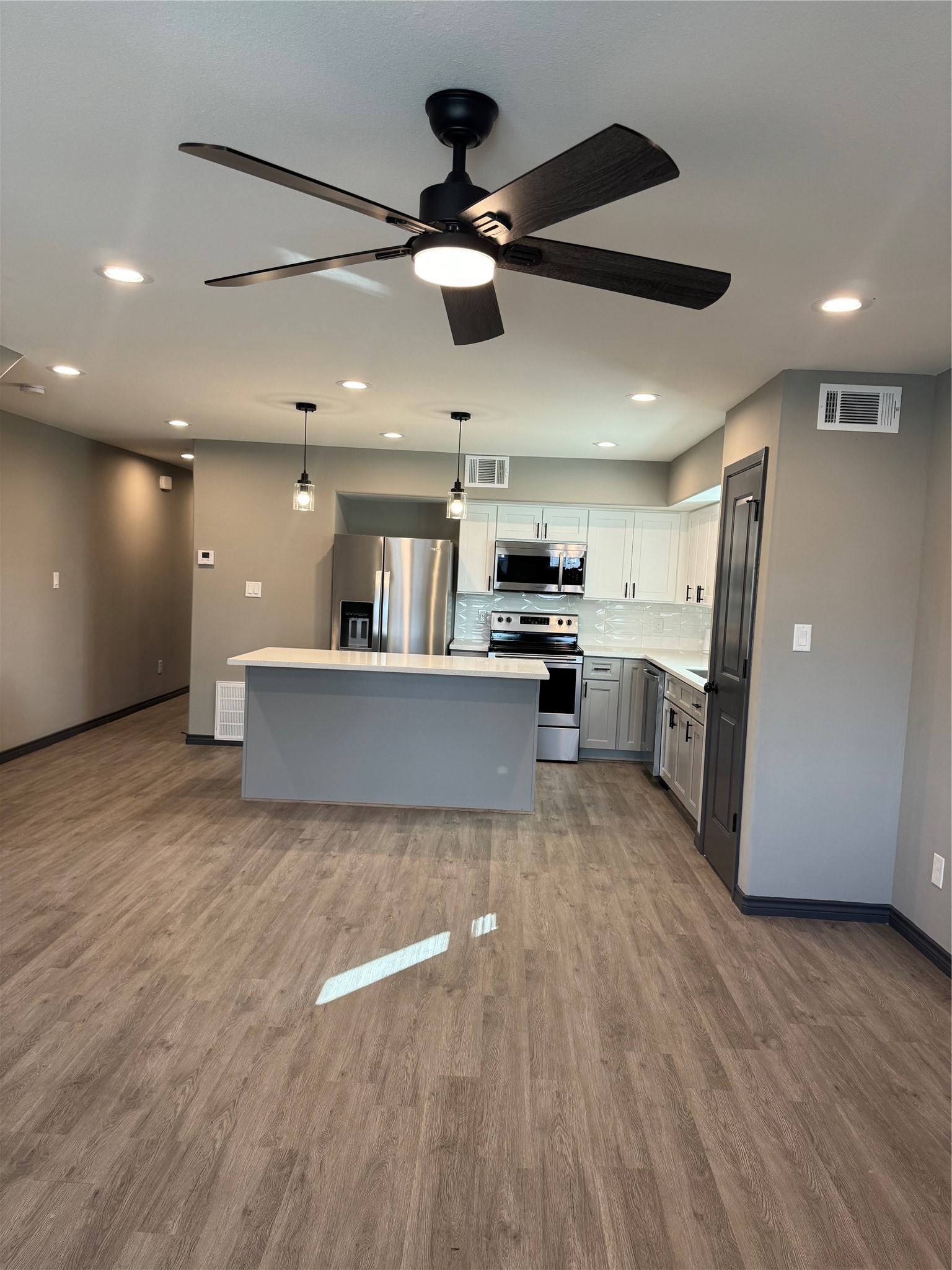 7906 Sexton Street, Unit 2 Houston, TX 77028 - Photo 3 of 16