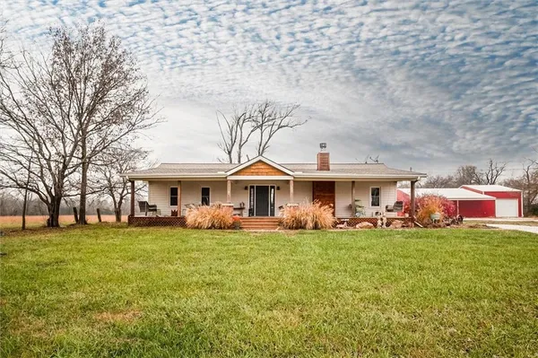 $440,000 | 3958 Louisiana Road, Ottawa, KS 66067