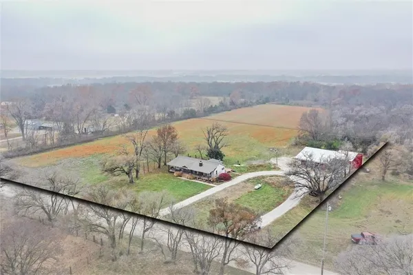 $435,000 | 3958 Louisiana Road, Ottawa, KS 66067