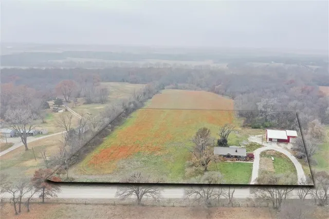 $450,000 | 3958 Louisiana Road, Ottawa, KS 66067
