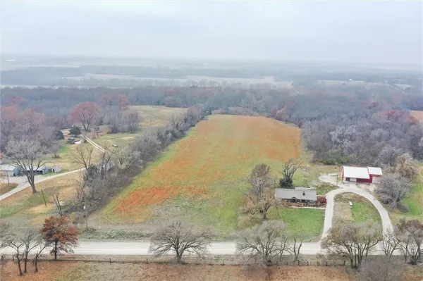 $435,000 | 3958 Louisiana Road, Ottawa, KS 66067