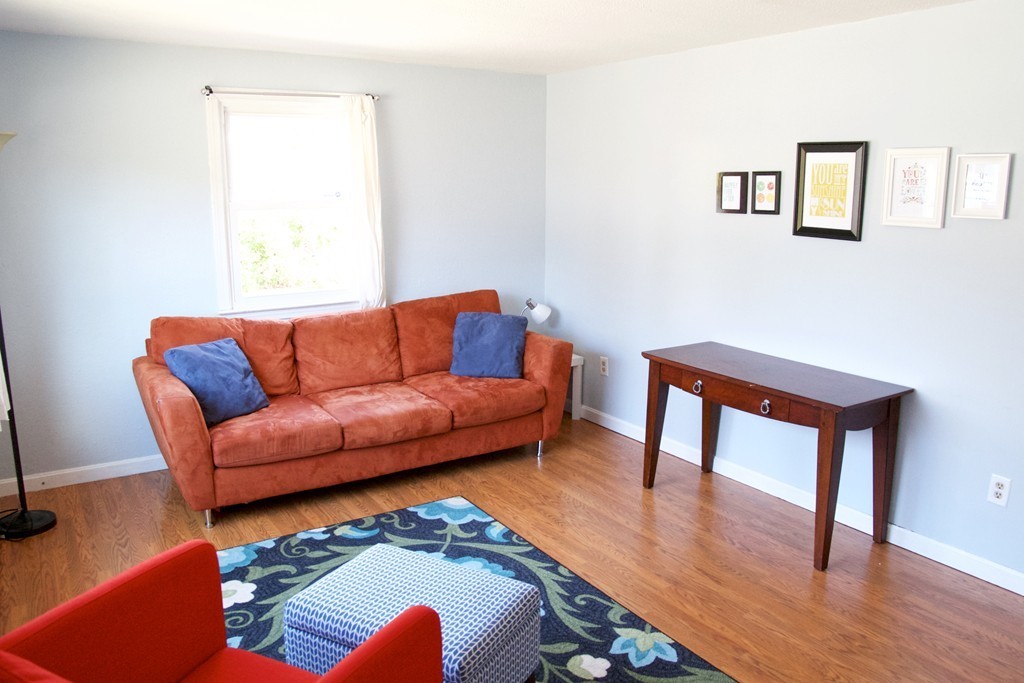 4 Bounty Road Oxford, MA 01540 - Photo 2 of 20 Gallery Image 2