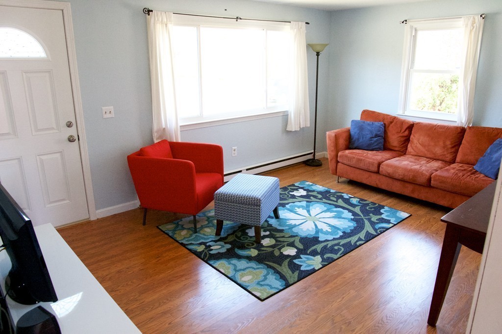 4 Bounty Road Oxford, MA 01540 - Photo 3 of 20 Gallery Image 3