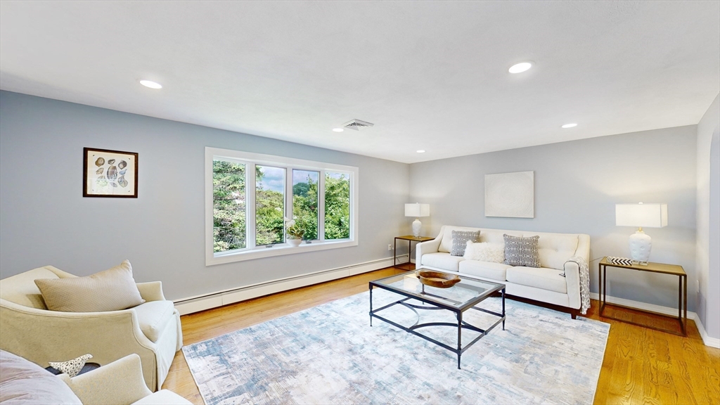 14 Tournament Road Natick, MA 01760 - Photo 2 of 34